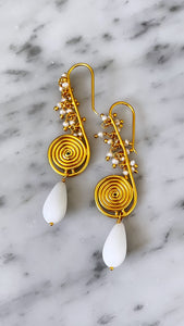 "Trumpet" Pearl Earrings