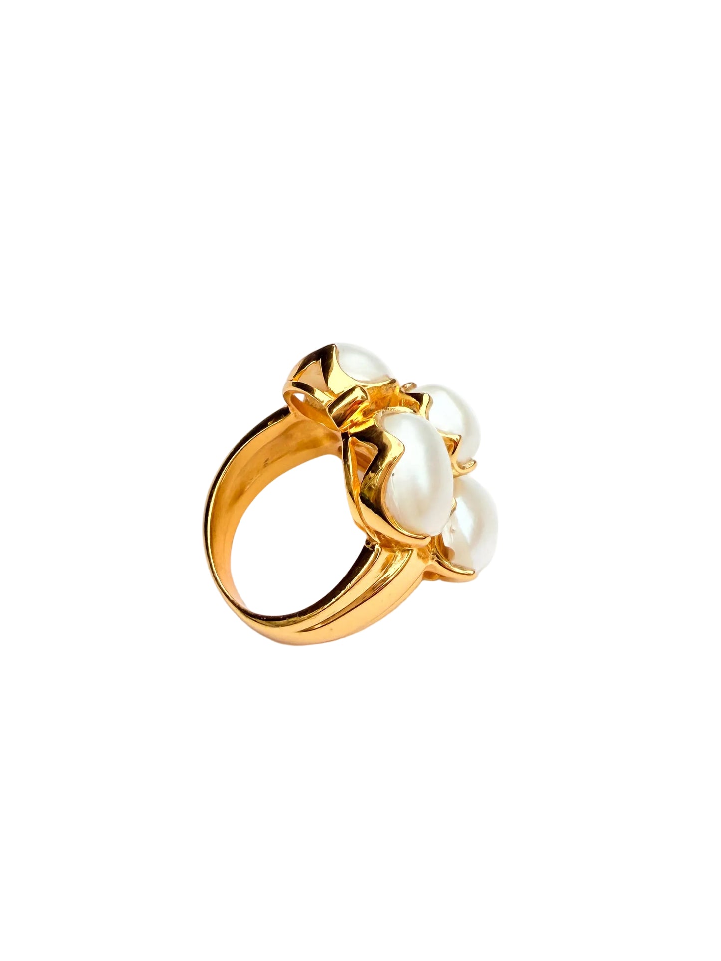 Meenal Ring - Pearl