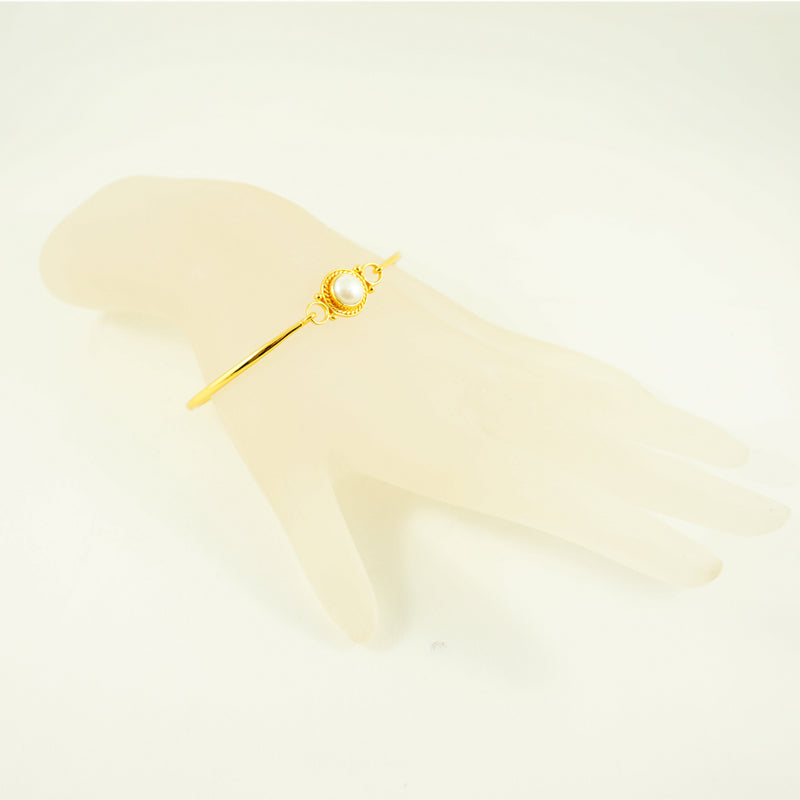 Pearl Bree Bangle - White