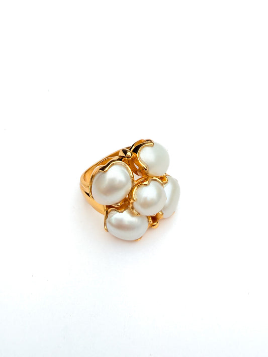 Meenal Ring - Pearl