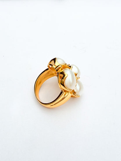 Meenal Ring - Pearl