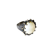 Load image into Gallery viewer, &quot;Mary&quot; Pearl Ring