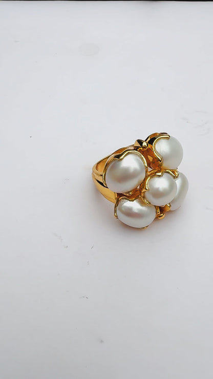 Meenal Ring - Pearl