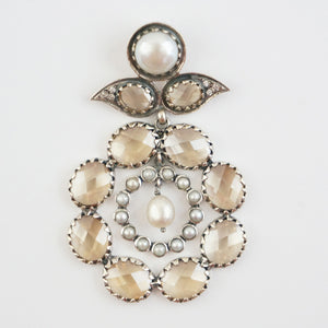 "Megan" Flower Pendant & Necklace