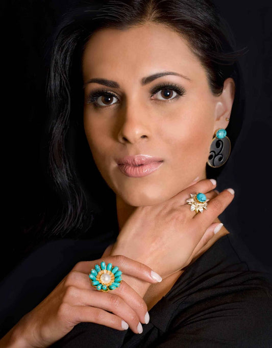 Round "Flower" Ring - Turquoise
