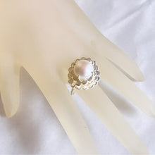Load image into Gallery viewer, &quot;Jasmine&quot; Ring - Pearl
